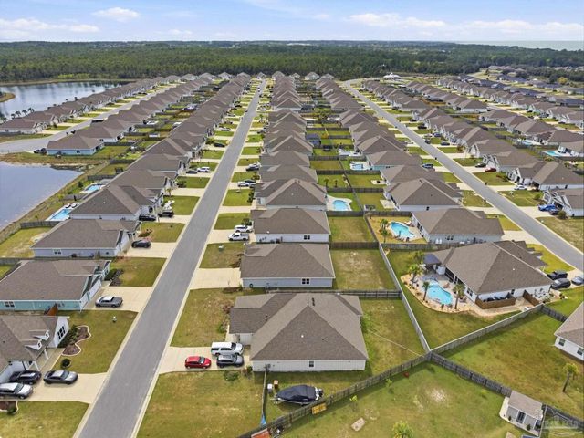 6290 Jenks Dr, Gulf Breeze, FL 32563