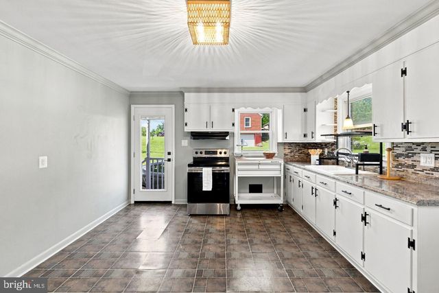 805 PENNSYLVANIA AVE, Winchester, VA 22601