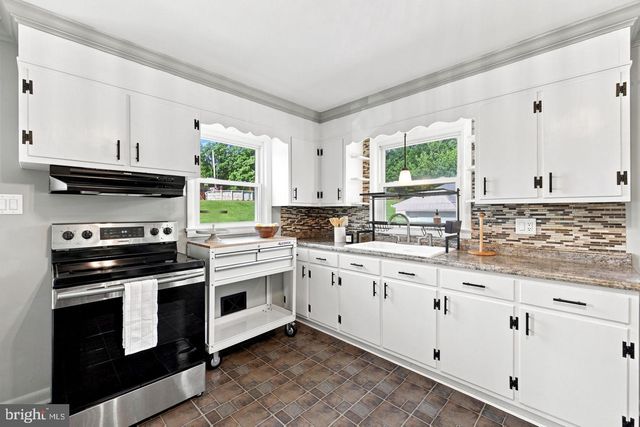 805 PENNSYLVANIA AVE, Winchester, VA 22601