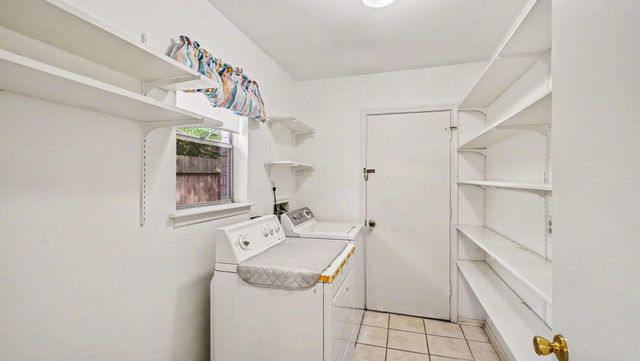 8926 Langdon Lane, Houston, TX 77036