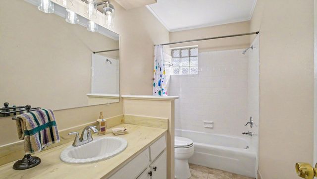 8926 Langdon Lane, Houston, TX 77036