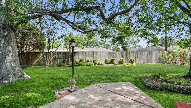 8926 Langdon Lane, Houston, TX 77036