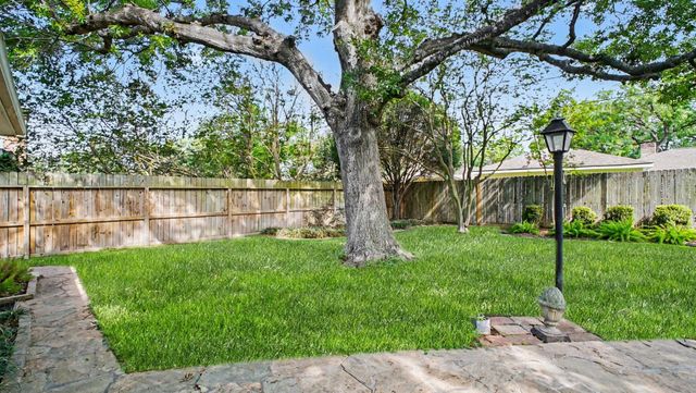 8926 Langdon Lane, Houston, TX 77036