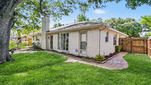 8926 Langdon Lane, Houston, TX 77036