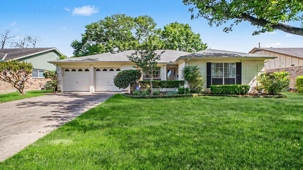 8926 Langdon Lane, Houston, TX 77036