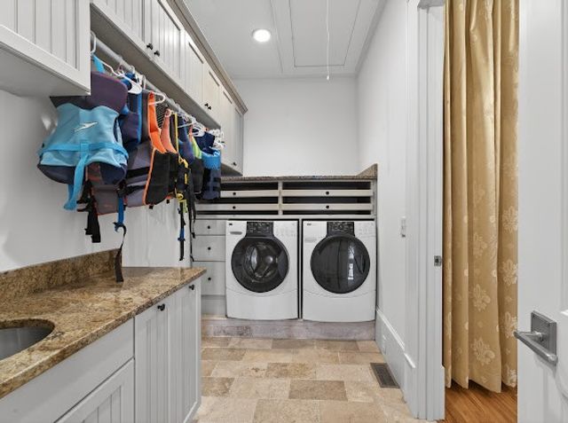 351 Coopers Cv, Lynchburg, TN 37352