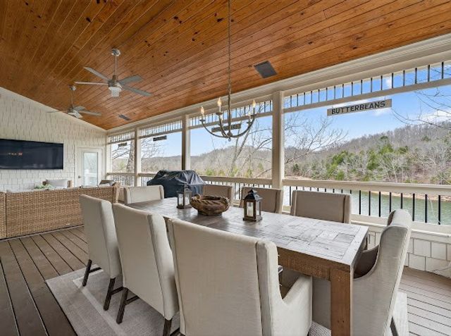 351 Coopers Cv, Lynchburg, TN 37352