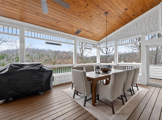 351 Coopers Cv, Lynchburg, TN 37352