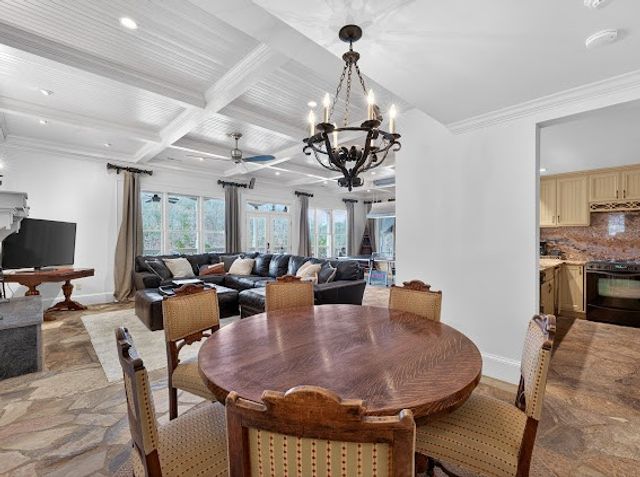 351 Coopers Cv, Lynchburg, TN 37352