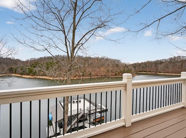 351 Coopers Cv, Lynchburg, TN 37352