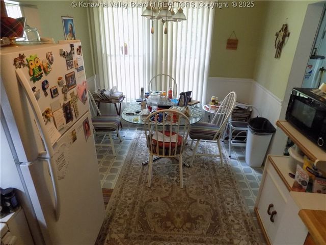 205 LUKE Street, Hugheston, WV 25110