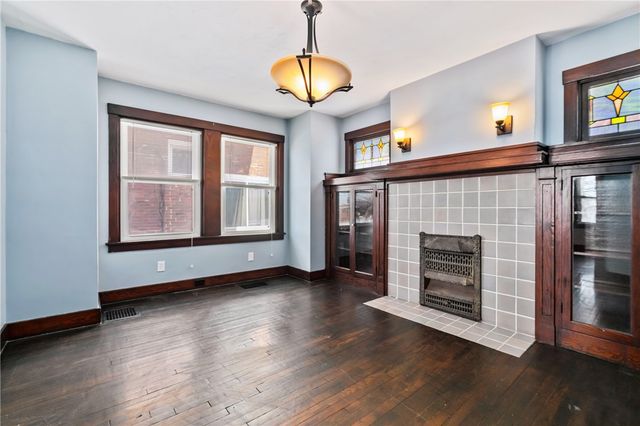 3409 Brownsville Rd, Brentwood, PA 15227