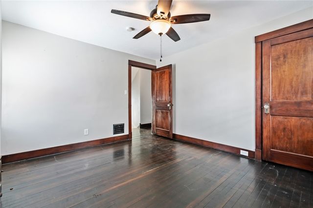 3409 Brownsville Rd, Brentwood, PA 15227