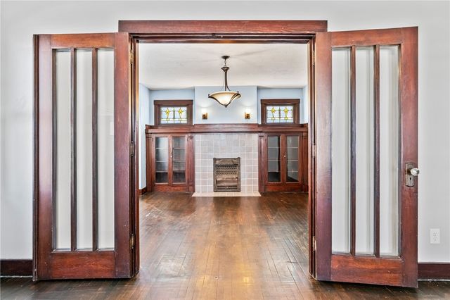 3409 Brownsville Rd, Brentwood, PA 15227