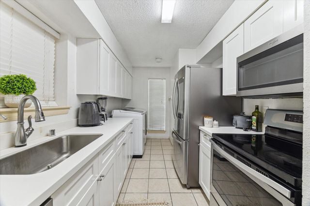 11201 Lynbrook Drive 3611, Houston, TX 77042