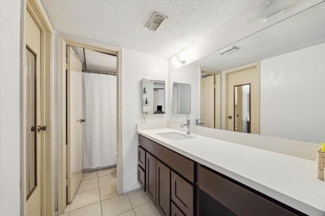 11201 Lynbrook Drive 3611, Houston, TX 77042