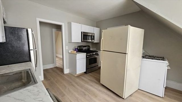 15 Proctor St 3, Haverhill, MA 01832