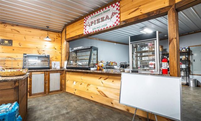 72451 Highway 21, Van Buren, MO 63965