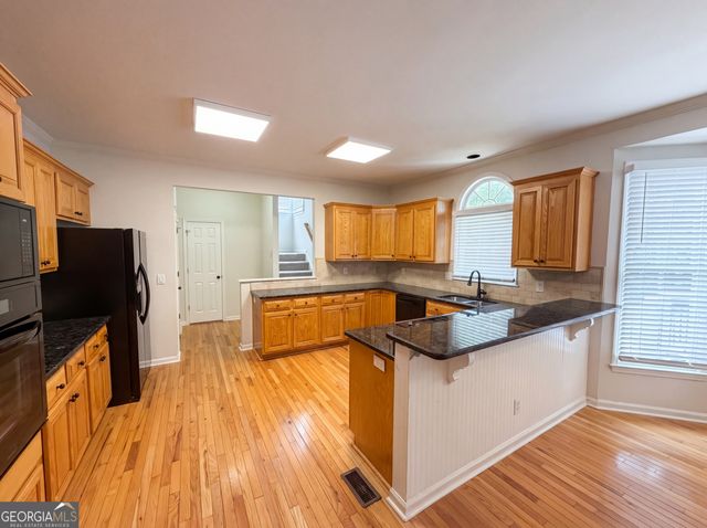 1900 Milfield Circle, Snellville, GA 30078