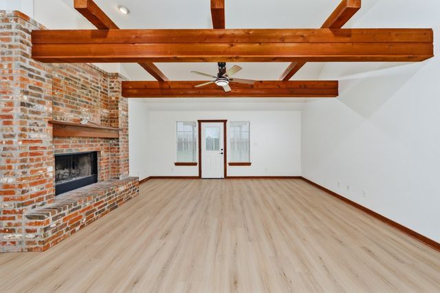 107 Ashley Street, Alvord, TX 76225