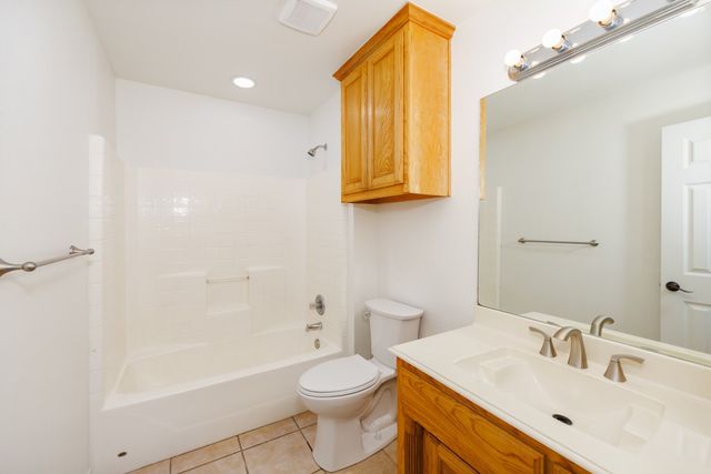 107 Ashley Street, Alvord, TX 76225