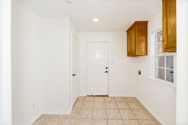 107 Ashley Street, Alvord, TX 76225