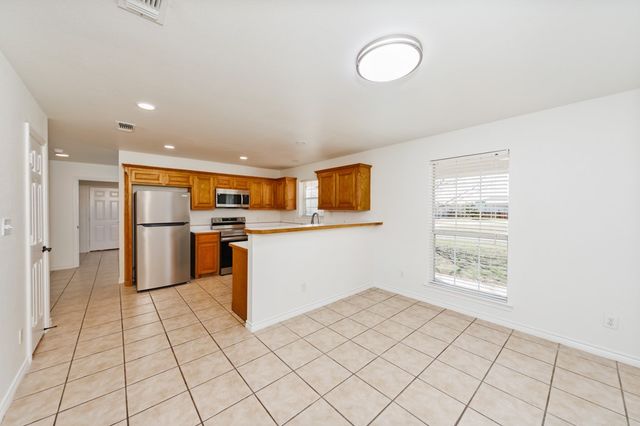 107 Ashley Street, Alvord, TX 76225