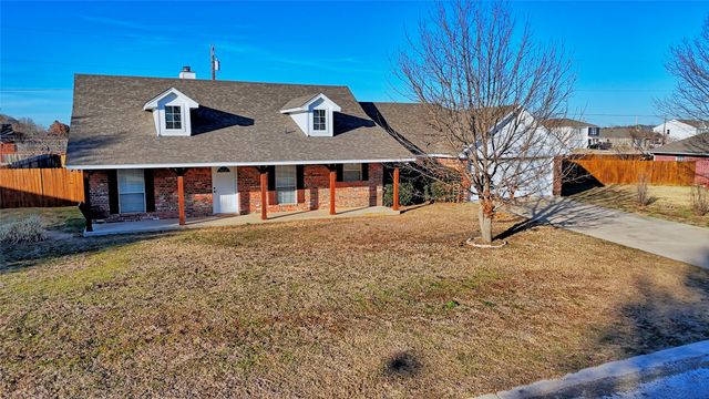 107 Ashley Street, Alvord, TX 76225