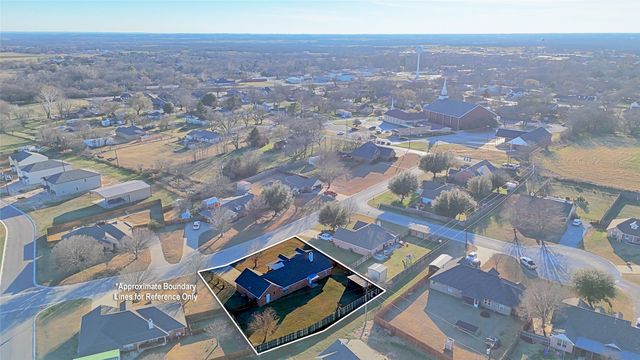 107 Ashley Street, Alvord, TX 76225