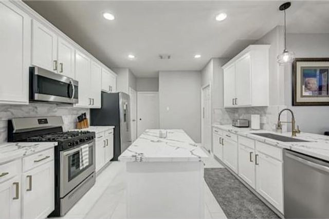 4807 Schiller Park Lane, Sugar Land, TX 77479