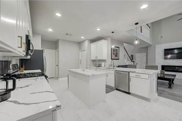 4807 Schiller Park Lane, Sugar Land, TX 77479