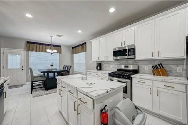 4807 Schiller Park Lane, Sugar Land, TX 77479