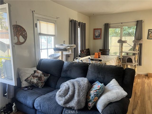 288 290 Mariposa, Sierra Madre, CA 91024