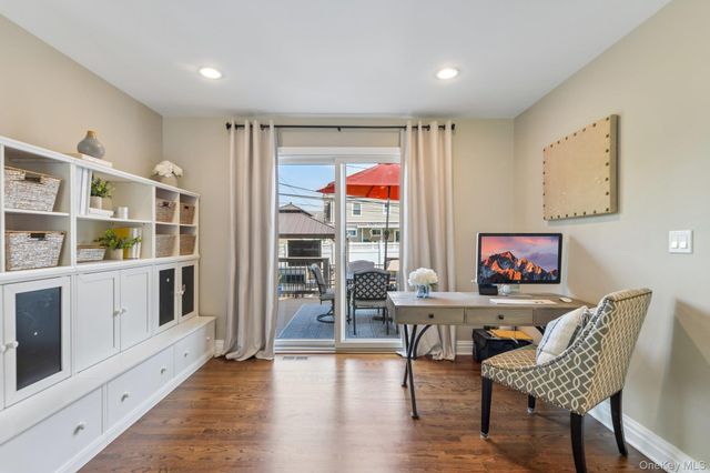 790 Garden Drive, Franklin Square, NY 11010