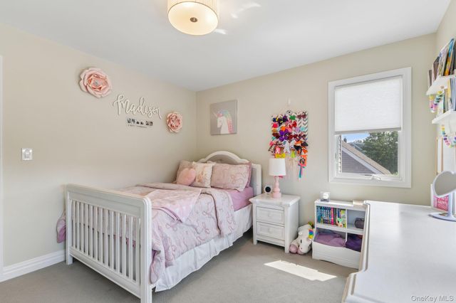 790 Garden Drive, Franklin Square, NY 11010