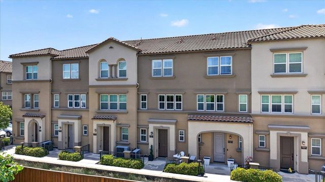 1340 Civic Center Drive 4, Santa Clara, CA 95050