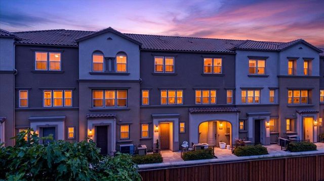 1340 Civic Center Drive 4, Santa Clara, CA 95050