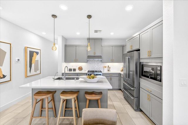 1340 Civic Center Drive 4, Santa Clara, CA 95050