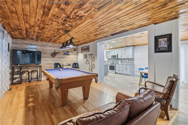 448 Kirby Road, Milton, WV 25541