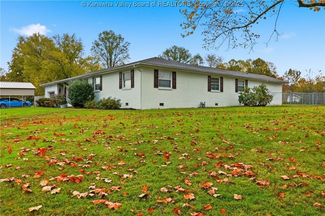 448 Kirby Road, Milton, WV 25541