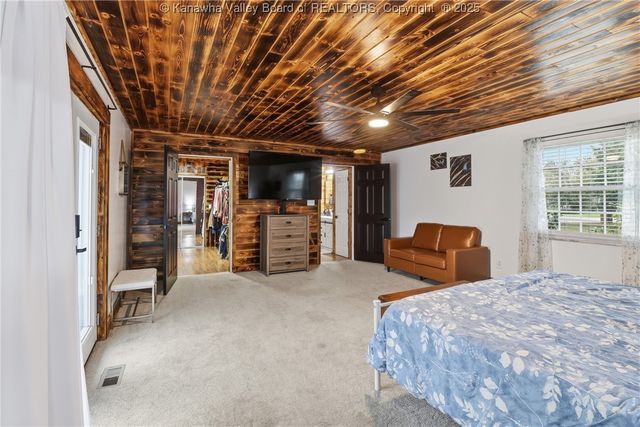 448 Kirby Road, Milton, WV 25541