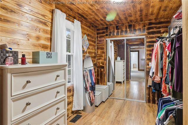 448 Kirby Road, Milton, WV 25541