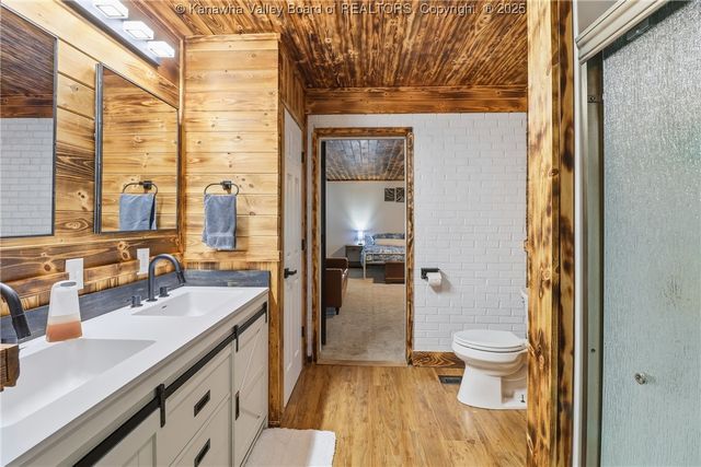 448 Kirby Road, Milton, WV 25541