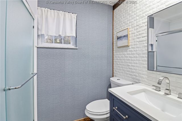 448 Kirby Road, Milton, WV 25541