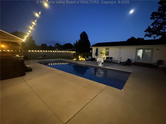 448 Kirby Road, Milton, WV 25541