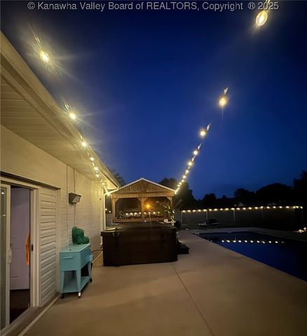 448 Kirby Road, Milton, WV 25541