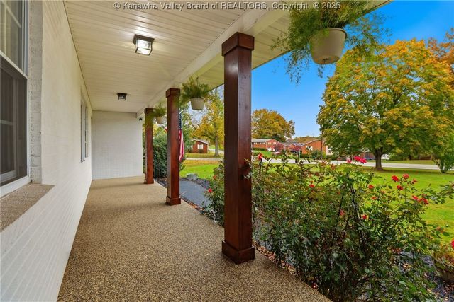 448 Kirby Road, Milton, WV 25541