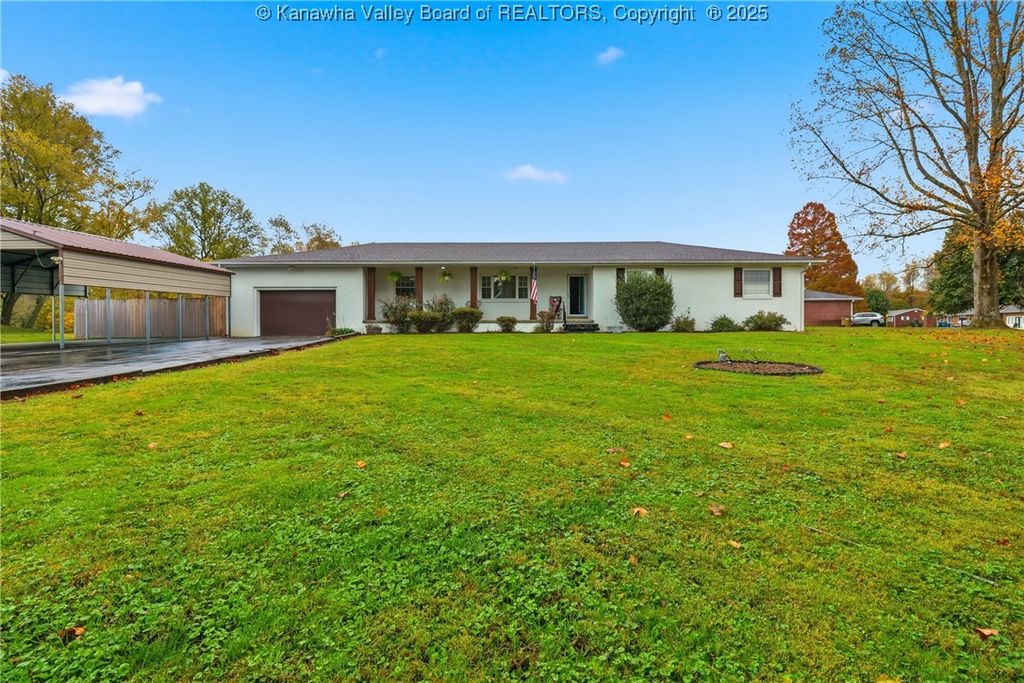 448 Kirby Road, Milton, WV 25541