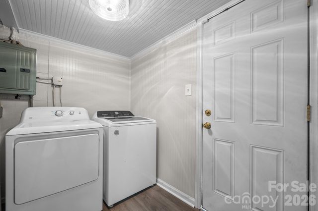 1124 Bradford Mountain Road, Lenoir, NC 28645