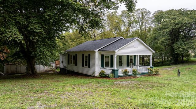 1124 Bradford Mountain Road, Lenoir, NC 28645